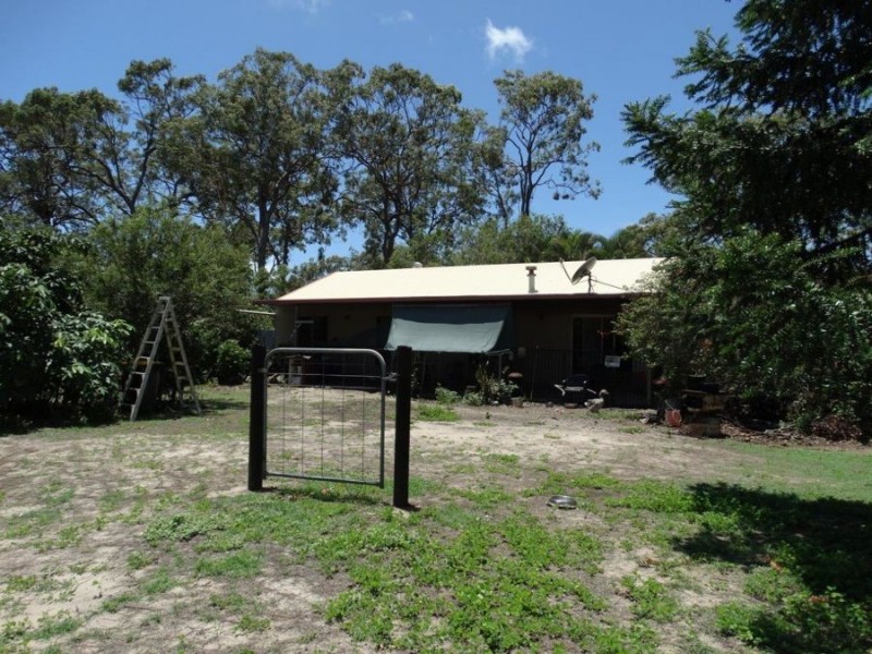 650 Fernfield Road, Deepwater QLD 4674