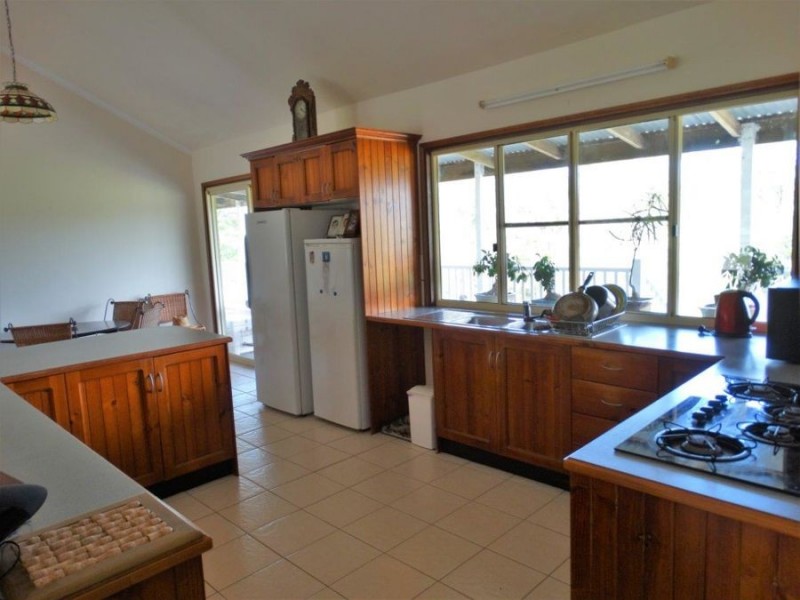 1341 Tableland Road, Mount Maria QLD 4674