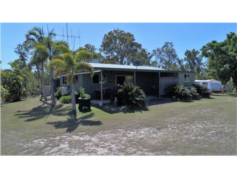 472 Matchbox Road, Deepwater QLD 4674