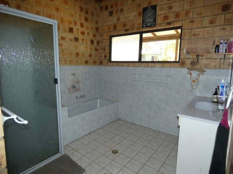 472 Matchbox Road, Deepwater QLD 4674