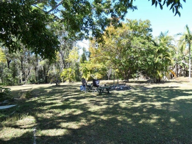 472 Matchbox Road, Deepwater QLD 4674