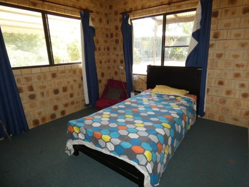 472 Matchbox Road, Deepwater QLD 4674