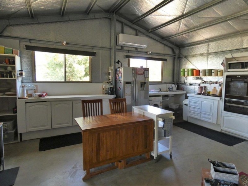 472 Matchbox Road, Deepwater QLD 4674