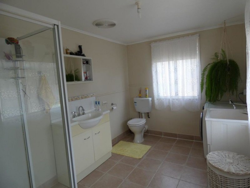 3 BINDARA COURT, Mullett Creek QLD 4670