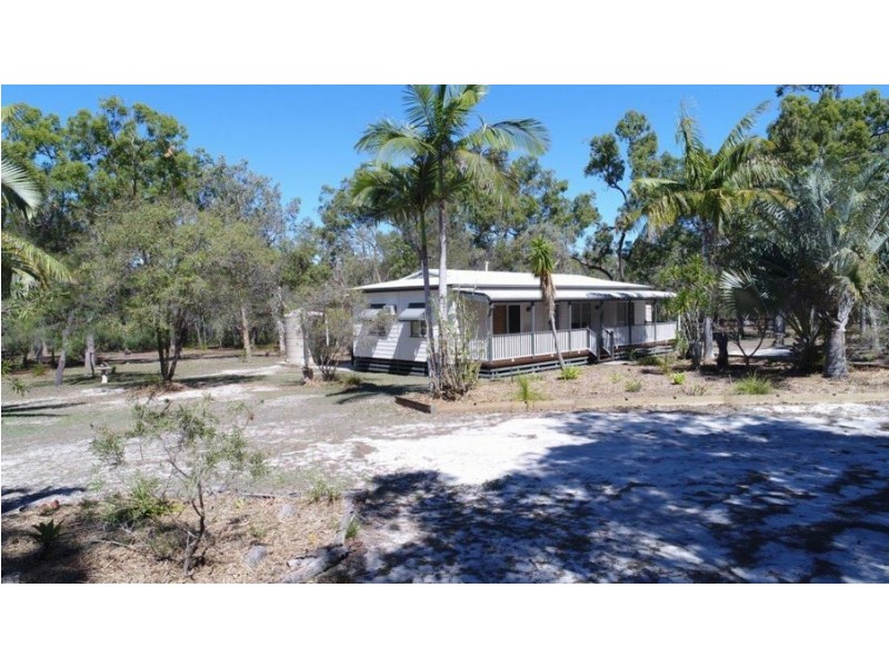 654 Pacific Dve, Deepwater QLD 4674