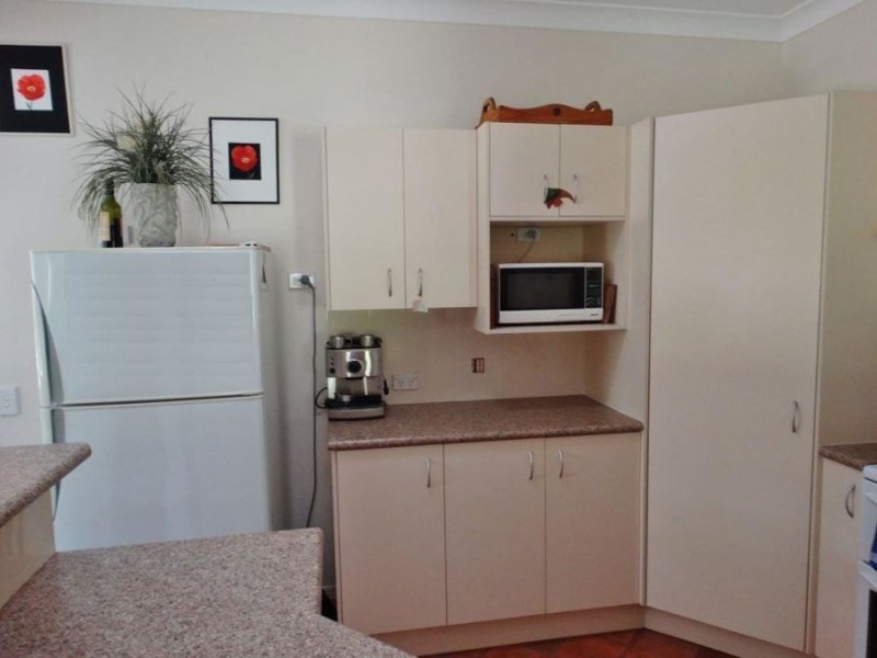 654 Pacific Dve, Deepwater QLD 4674