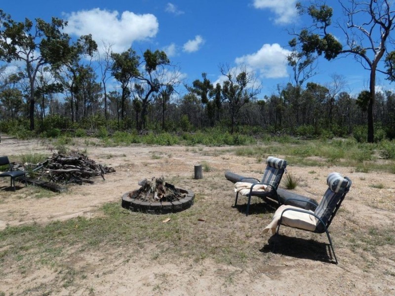 663 Matchbox Road, Deepwater QLD 4674