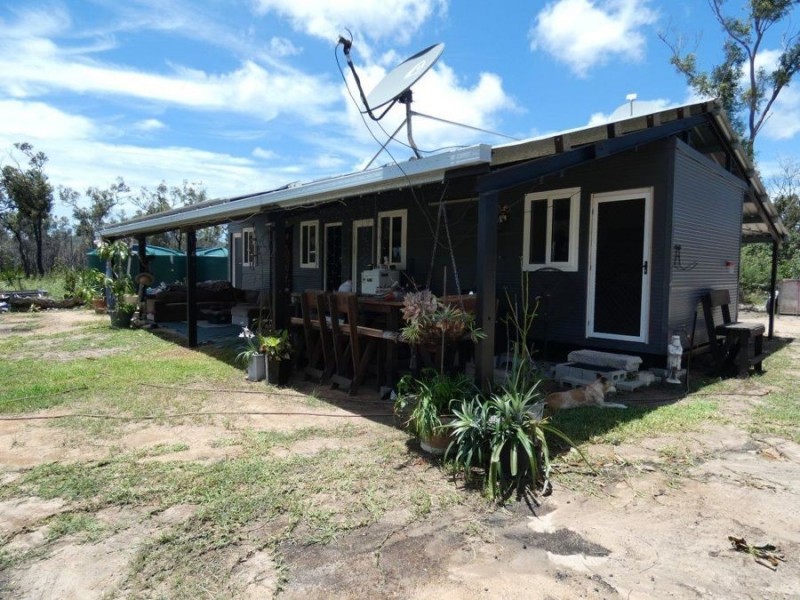 663 Matchbox Road, Deepwater QLD 4674