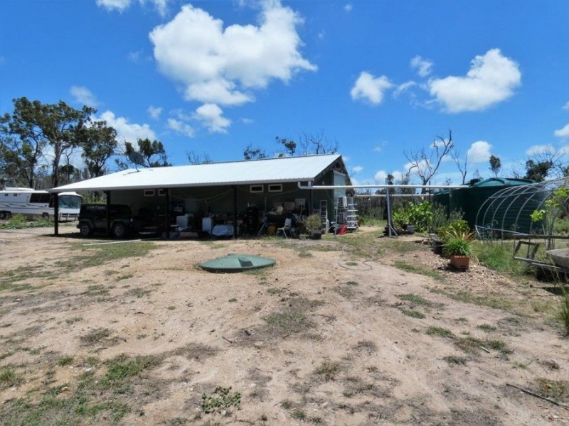 663 Matchbox Road, Deepwater QLD 4674