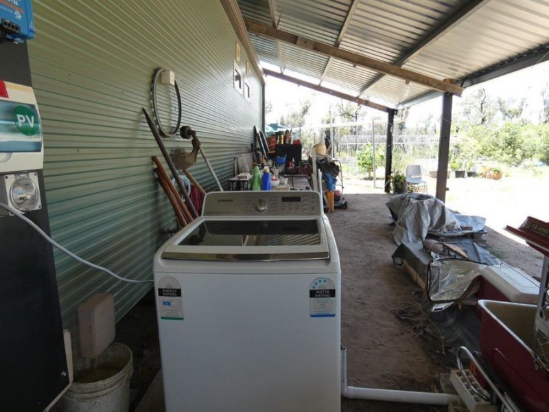 663 Matchbox Road, Deepwater QLD 4674