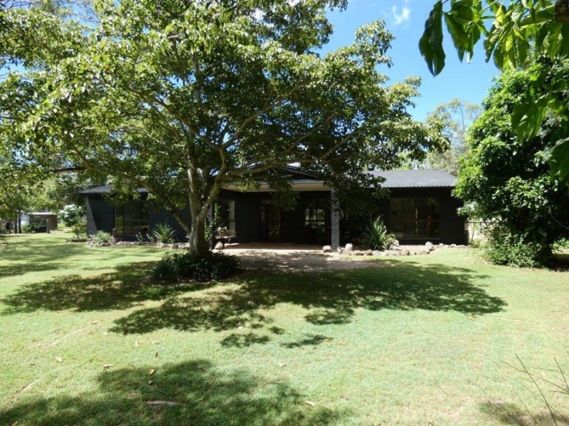 1347 Coast Road, Baffle Creek QLD 4674
