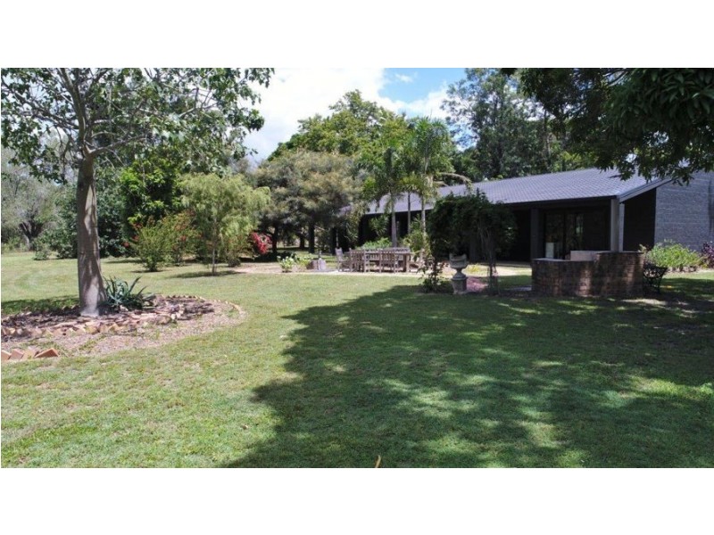 1347 Coast Road, Baffle Creek QLD 4674
