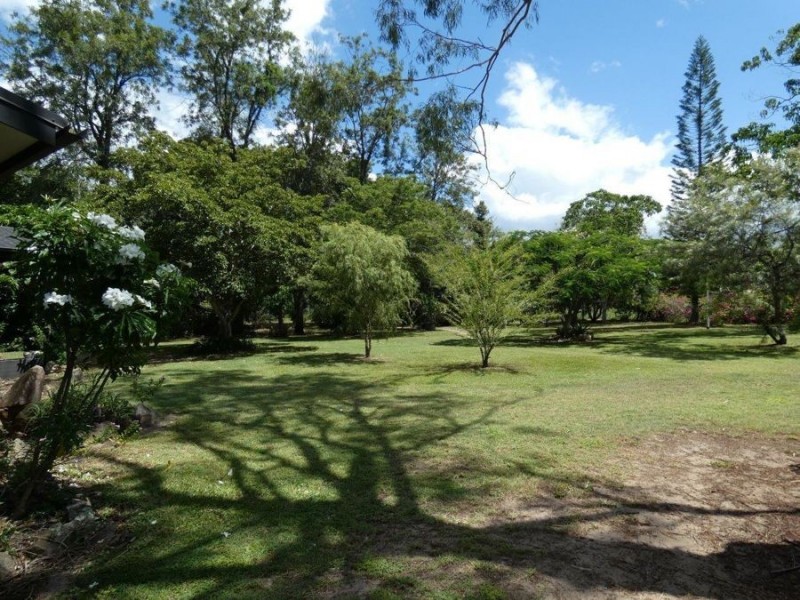 1347 Coast Road, Baffle Creek QLD 4674
