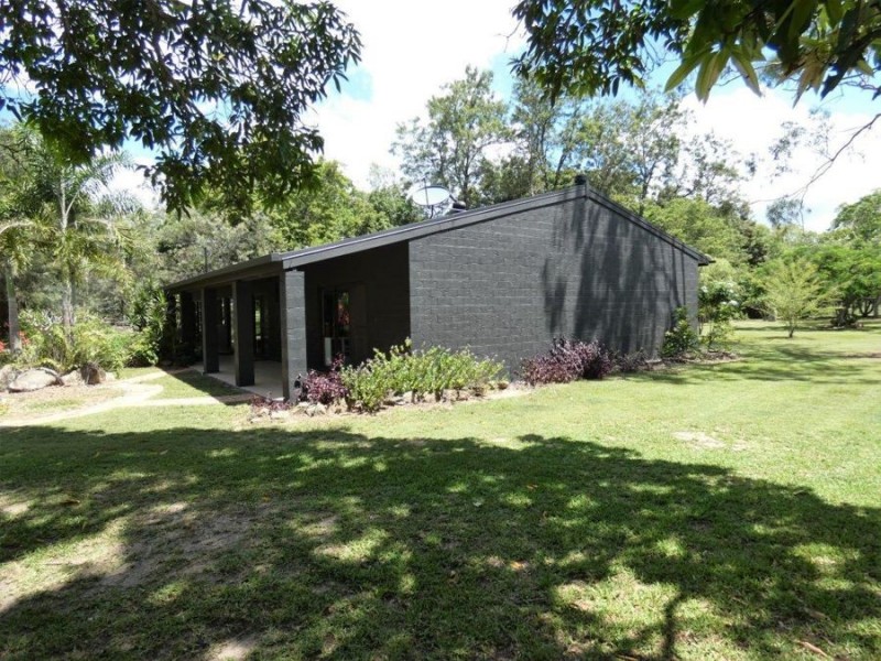 1347 Coast Road, Baffle Creek QLD 4674