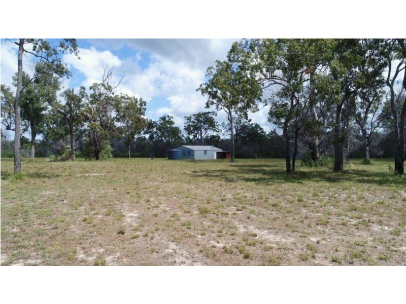 756 Matchbox Road, Deepwater QLD 4674
