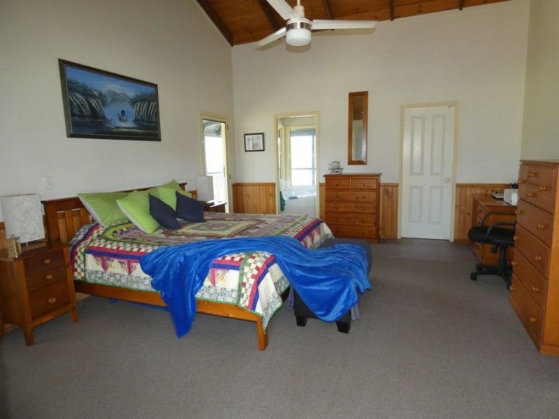 32 Newtons Road, Rosedale QLD 4674