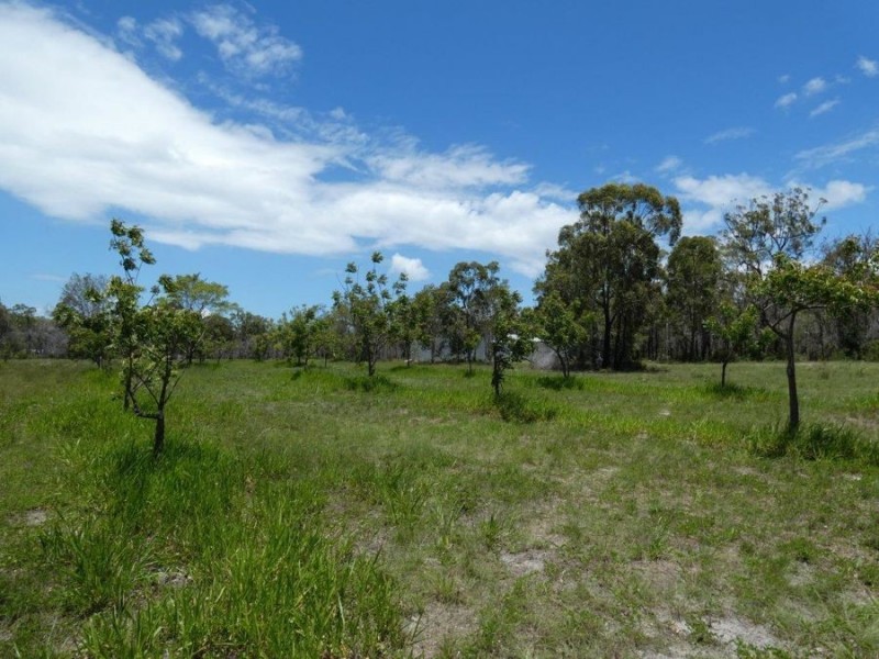 800 Capricornia Drive, Deepwater QLD 4674
