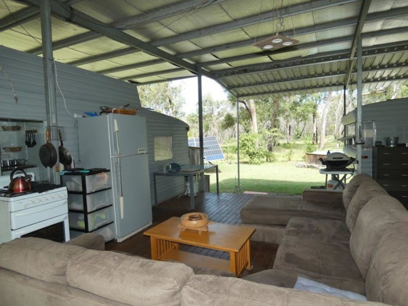 711 Capricornia Drive, Deepwater QLD 4674