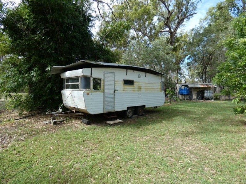 711 Capricornia Drive, Deepwater QLD 4674