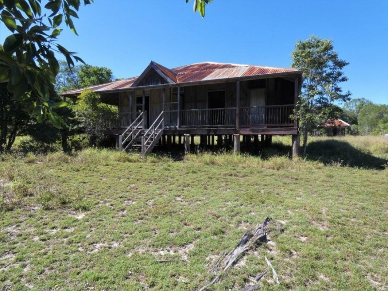 544 Fingerfield Road, Deepwater QLD 4674