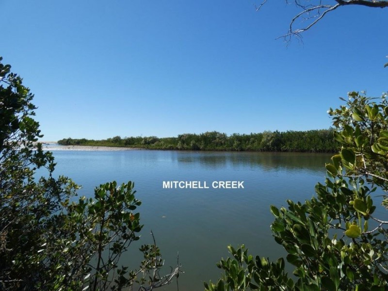 544 Fingerfield Road, Deepwater QLD 4674