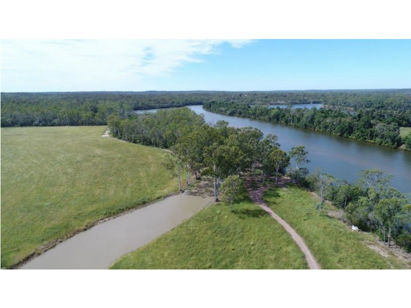 426 Coast Road, Baffle Creek QLD 4674