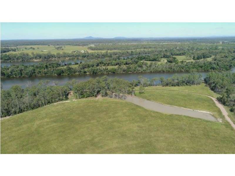 426 Coast Road, Baffle Creek QLD 4674