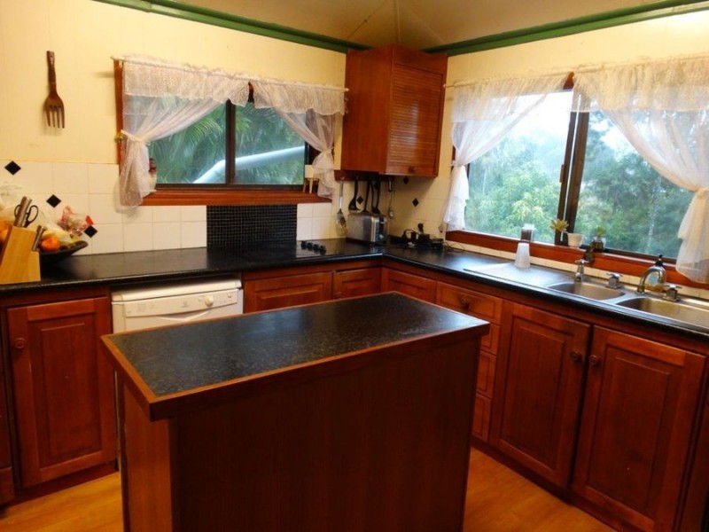 12 Chapman Street, Miriam Vale QLD 4677