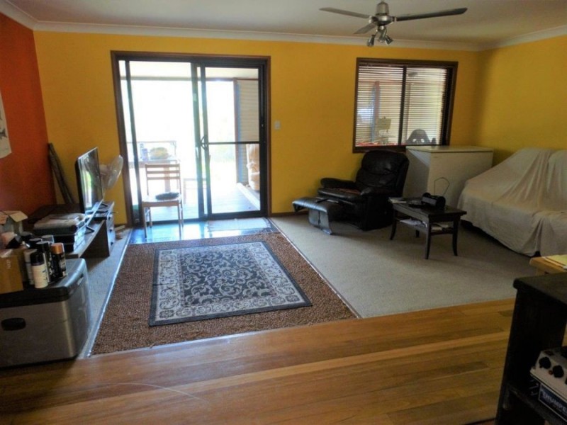 21 Sorensen Road, Baffle Creek QLD 4674