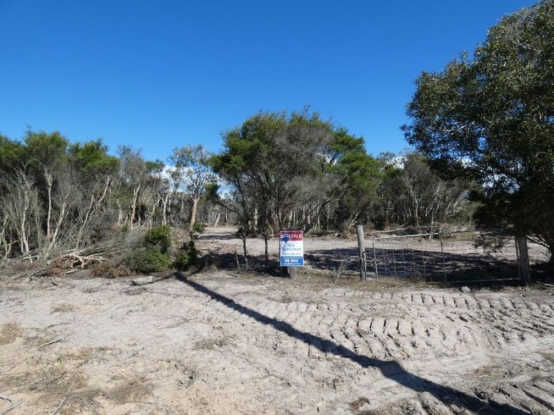 Lot 4 Fingerfield Road, Rules Beach QLD 4674