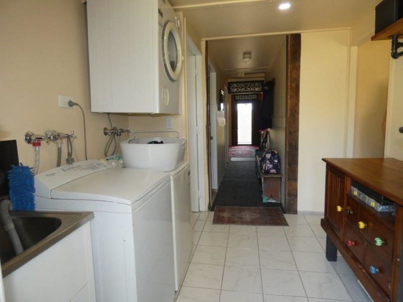 458 Clarke Road, Lowmead QLD 4676