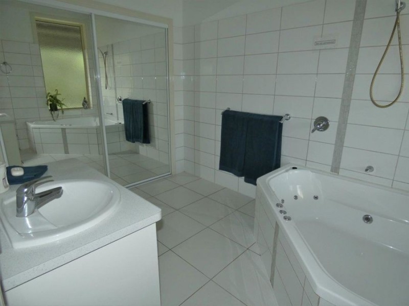 135 Newtons Road, Rosedale QLD 4674