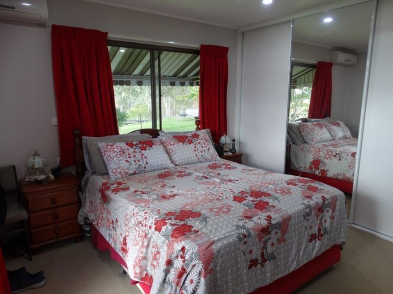 19 Claytons Road, Lowmead QLD 4676