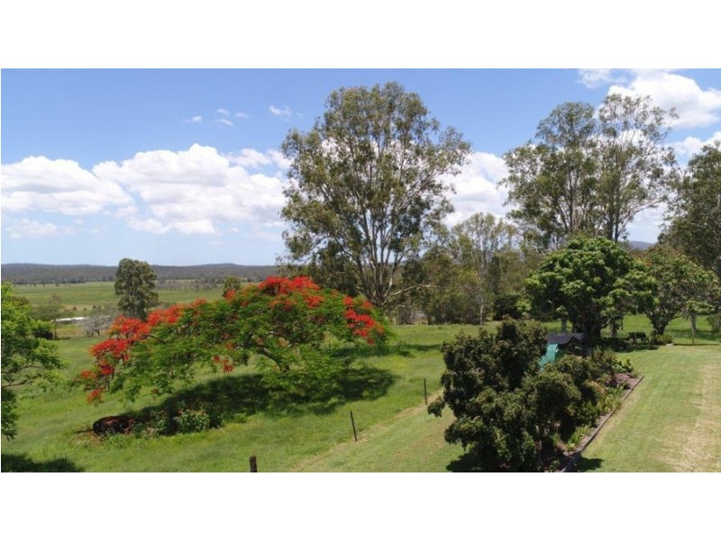 19 Claytons Road, Lowmead QLD 4676