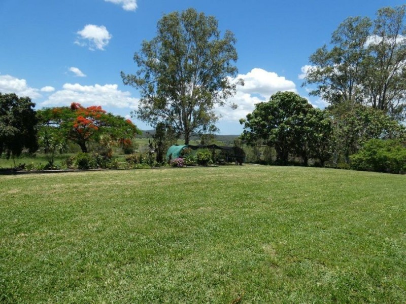 19 Claytons Road, Lowmead QLD 4676
