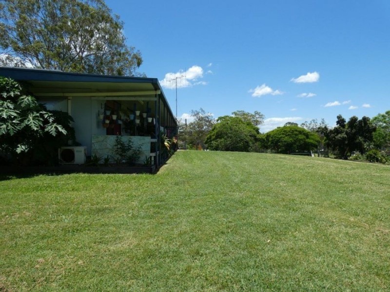 19 Claytons Road, Lowmead QLD 4676