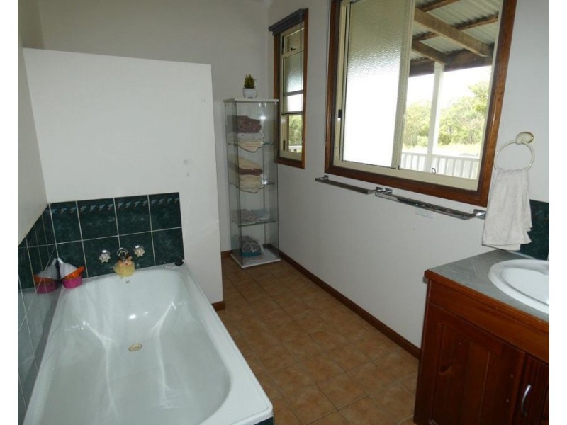 1341 Tableland Road, Mount Maria QLD 4674