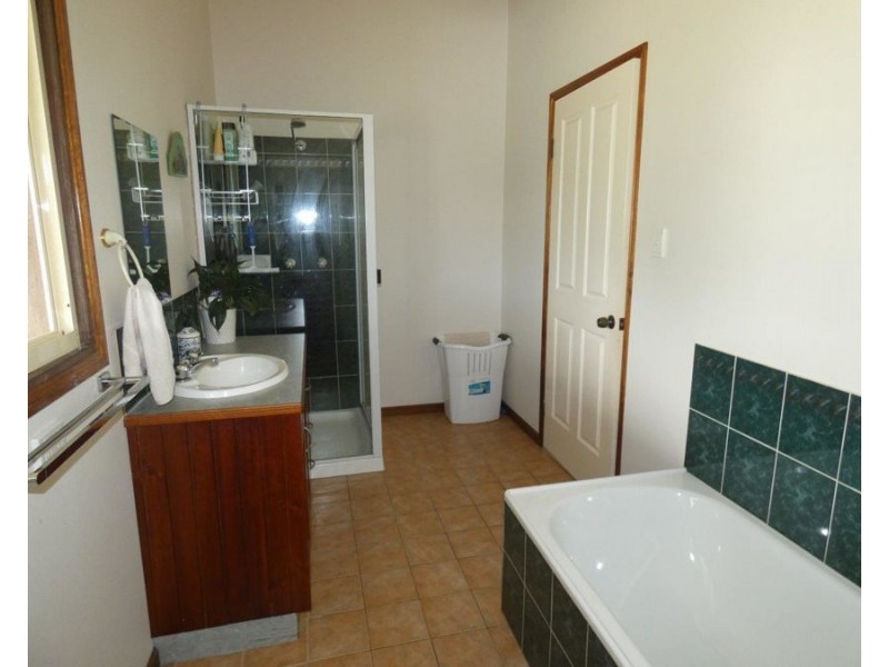 1341 Tableland Road, Mount Maria QLD 4674