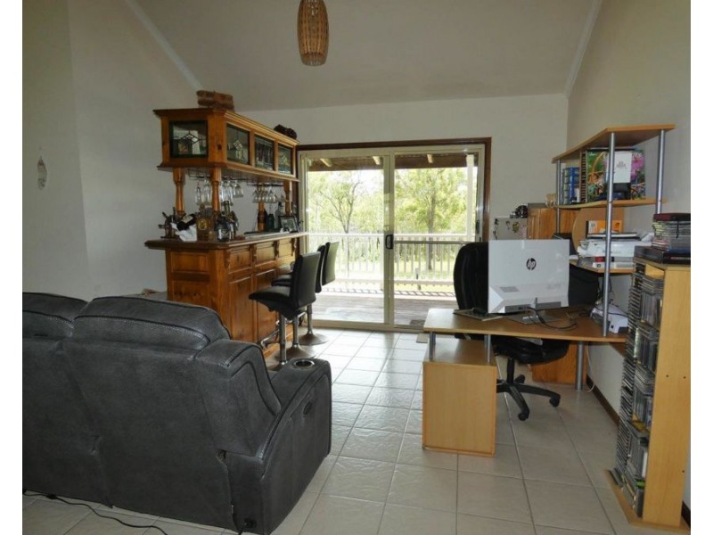 1341 Tableland Road, Mount Maria QLD 4674