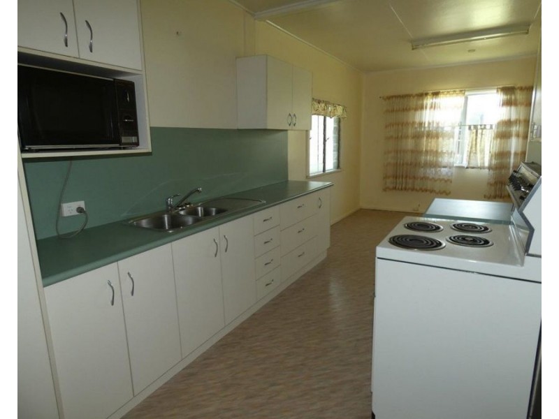 72 Roe Street, Miriam Vale QLD 4677