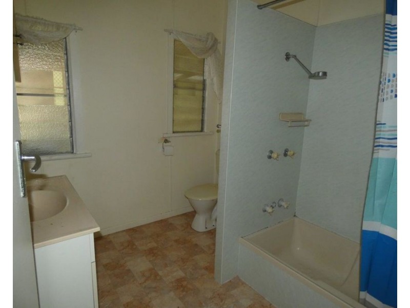 72 Roe Street, Miriam Vale QLD 4677