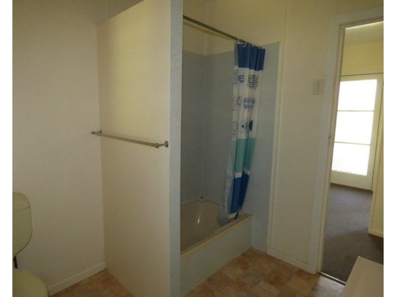 72 Roe Street, Miriam Vale QLD 4677