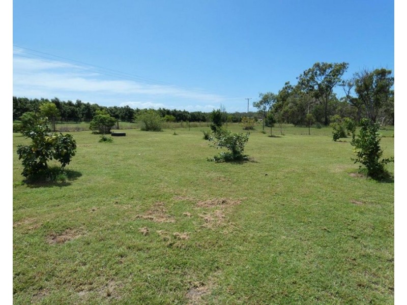 54 Freshwater Court, Deepwater QLD 4674