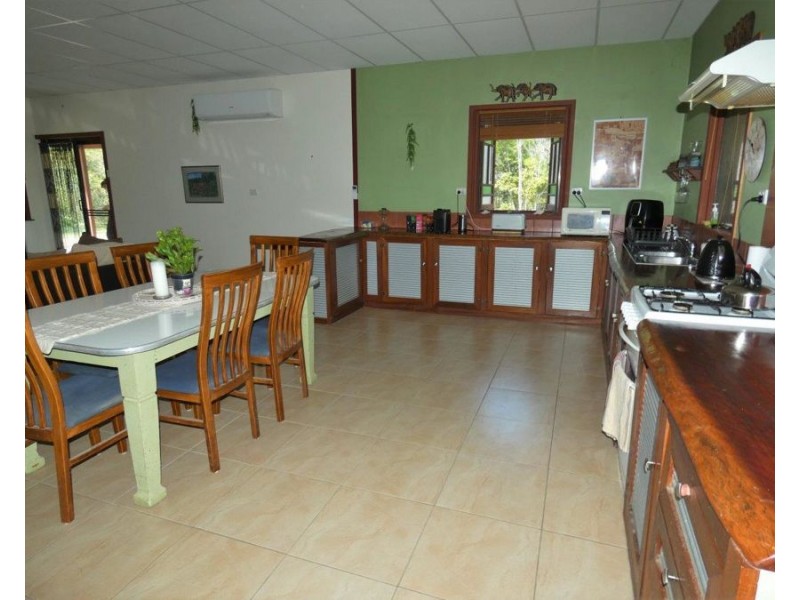 334 Pacific Drive, Deepwater QLD 4674