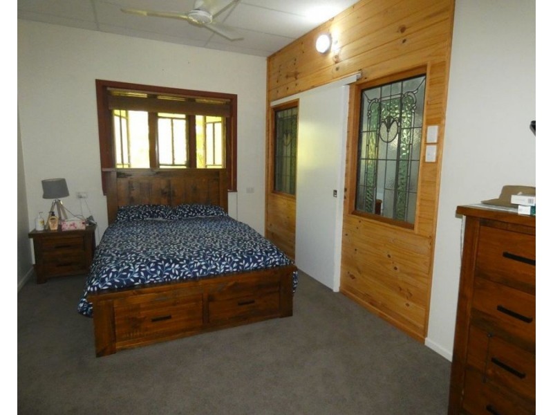334 Pacific Drive, Deepwater QLD 4674