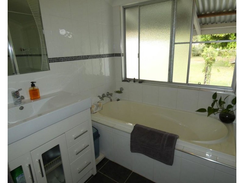 1583 Gin Gin Mount Perry Road, Moolboolaman QLD 4671