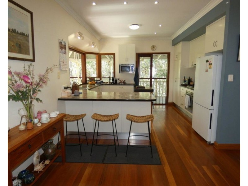 1813 Hills Road, Baffle Creek QLD 4674