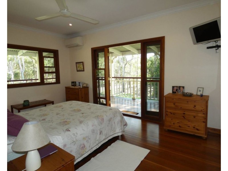 1813 Hills Road, Baffle Creek QLD 4674