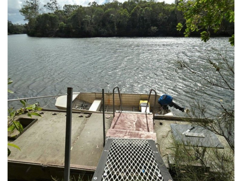 1813 Hills Road, Baffle Creek QLD 4674