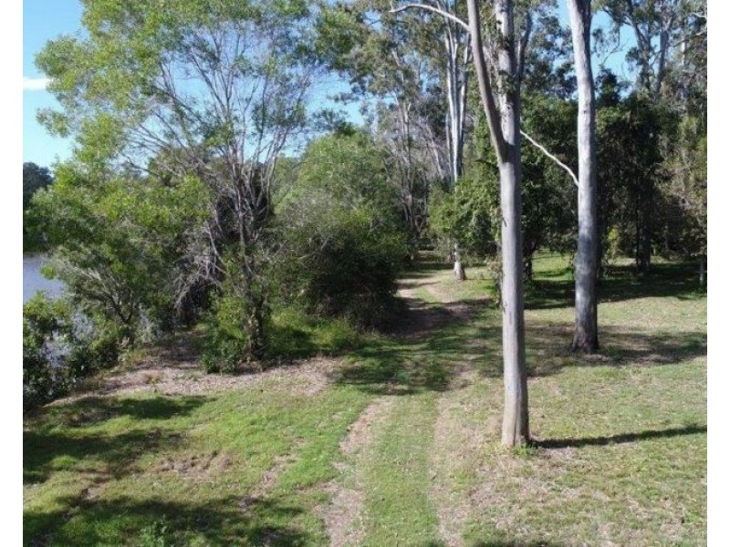 1813 Hills Road, Baffle Creek QLD 4674